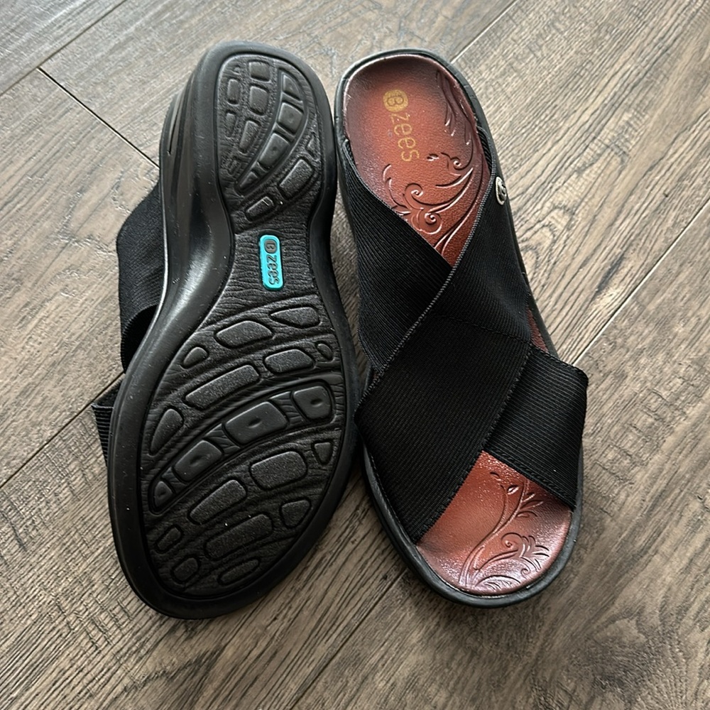 Bzees Desire Wedge Sandal Sz 8.5M - Picture 12 of 13